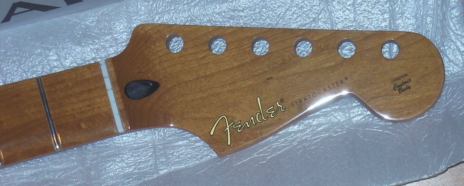 Fender® Roasted Maple Strat Neck~22 Jumbo Frets~12″ Radius~Flat 